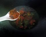 Foto langkah ke 4 dari resep Telur Ceplok Kuah Kecap.