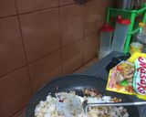 Foto langkah ke 10 dari resep Nasi Goreng Seafood.