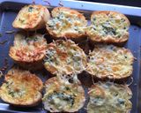Foto langkah ke 4 dari resep Garlic Bread.