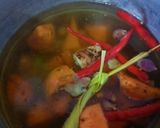 Foto langkah ke 2 dari resep Gangan Asam Ubi khas Kutai.