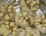A picture of step 1 of Roasted Garlic.