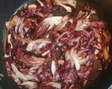 Foto del passaggio 4 della ricetta Scaloppine di vitello e radicchio allo zibibbo 🌷