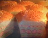 A picture of step 5 of Cheesy Hokkaido cupcakes.