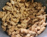 Foto del paso 5 de la receta: 🌮🌶️ Tacos🌶️ 🌮 De pollo picantito con vegetales salteados, guacamole y cheddar