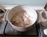A picture of step 2 of Penne with Stracchino Cheese and Cooked Ham.