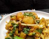 A picture of step 10 of Aloo Gobhi.