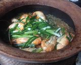 รูปขั้นตอนการทำที่ 1 ของ กุ้งอบวุ้นเส้นหม้อดิน