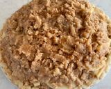 A picture of step 7 of Dutch Apple Crumble Pie.