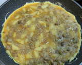Foto del paso 5 de la receta: Tortilla de patatas y habitas baby