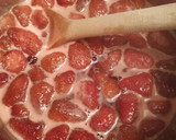 Foto del paso 1 de la receta: Helado cremoso de frutillas 🍓🍓