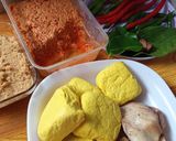 Foto langkah ke 1 dari resep Panggang Cucut Bumbu Merah.