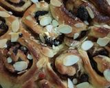 Foto langkah ke 5 dari resep Cinnamon Rolls.
