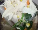 Foto langkah ke 3 dari resep Soup Kembang Tahu Soun.