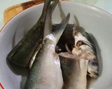 Foto langkah ke 1 dari resep Asem Asem Bandeng ala Tin.