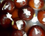 A picture of step 4 of Khoya gulab jaman.