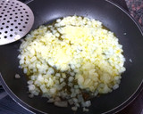 Foto del paso 1 de la receta: Pizza margarita con huevos de codorniz