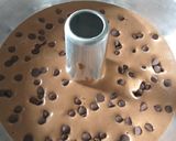 Foto langkah ke 6 dari resep Triple Chocolate Chiffon Cake.