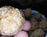 A picture of step 3 of Till ke laddoo.