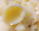 صورة لخطوة 3 من وصفة بطاطس محشية لحم مفروم وموتزاريلا 🥔🥔🥔