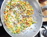 A picture of step 4 of Chinese Fried Rice.
