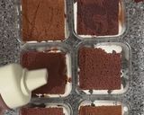 Foto del passaggio 8 della ricetta Tortino di Cioccolato alla Crema di Yogurt e Latte Condensato