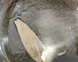 A picture of step 4 of Butter Mushroom Masala.
