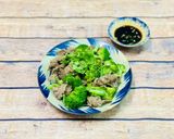 Hình bước làm 3 của món Thịt Bò Xào Súp Lơ Xanh