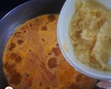 A picture of step 4 of Saragava Bateta nu Shak (drumstick potato curry).