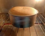A picture of step 4 of Vanilla Cake Sponge.