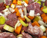 Foto del paso 2 de la receta: Ternera guisada tipo Borgoña
