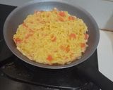 Foto langkah ke 4 dari resep Martabak Mie Telur.