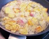 Foto del paso 3 de la receta Patatas cantoneras con ajos fritos al aroma de tomillo