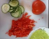 Foto del paso 1 de la receta: Arroz acompañado de Rica ensalada con verduras