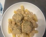 A picture of step 7 of Swedish Meatballs.