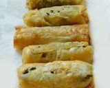 A picture of step 5 of Spring roll with veggies.