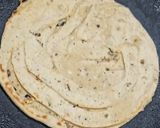 गार्लिक लच्छा पराठा (garlic lachha paratha recipe in marathi) रेसिपी स्टेप 7 फोटो