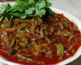Foto del paso 3 de la receta: Nopales a la mexicana con chile cascabel