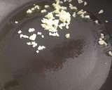 Foto del paso 2 de la receta: Pasta de espinaca estilo Alfredo (bajo en grasa y a mi manera)
