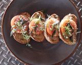 Foto del paso 6 de la receta: Canapé 🍅🥬🧀caprese de ciabatta 🍞