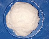 A picture of step 1 of Potatoes fried pie.
