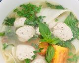 Hình bước làm 4 của món Canh măng chua chả cá