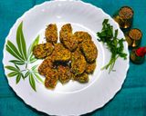 खमंग खुसखुशीत कोथंबिर वडी (kothimbir wadi recipe in marathi) रेसिपी स्टेप 5 फोटो 