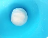 Hình bước làm 2 của món Bánh rán lúc lắc