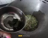 A picture of step 4 of Maharashtrian Kanda Poha.