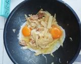 รูปขั้นตอนการทำที่ 5 ของ หน่อไม้ผัดไข่