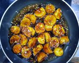 A picture of step 5 of Goguma Mattang (South Korean Candied Sweet Potatoes).