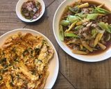 รูปขั้นตอนการทำที่ 3 ของ ผัดพริกหยวกหมูสับ 🌶🧄