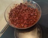 Une image de l'étape 1 de Roses des sables au chocolat.