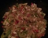 Foto del paso 3 de la receta: Fideos con vegetales y pollo al wok