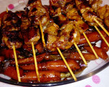 Foto del paso 10 de la receta: Pinchos morunos de lomo cerdo con zanahorias y cebollas caramelizadas